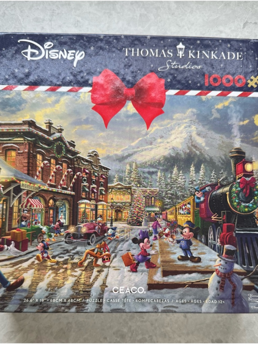 Thomas Kinkade Disney Holiday Puzzle - Red, Green, Blue